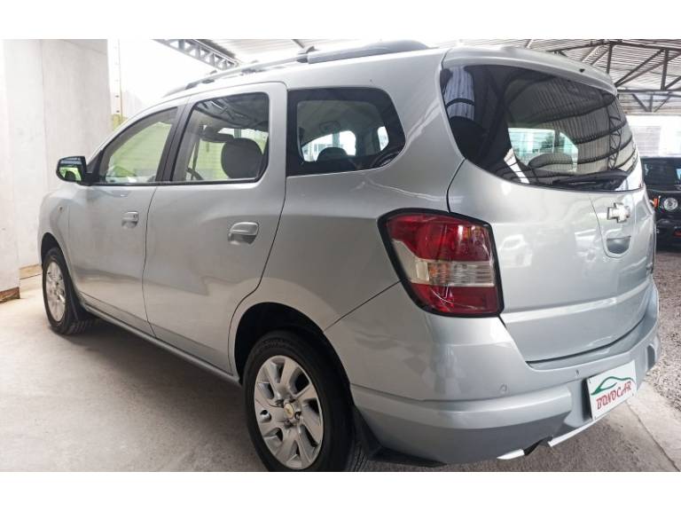 CHEVROLET - SPIN - 2012/2013 - Prata - R$ 48.900,00