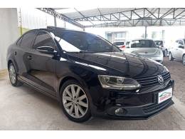 VOLKSWAGEN - JETTA - 2013/2013 - Preta - R$ 67.900,00