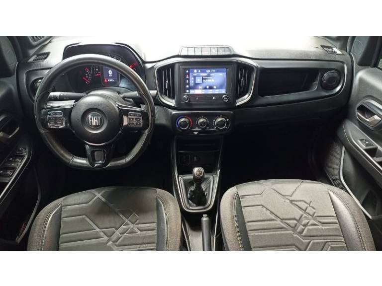 FIAT - STRADA - 2020/2021 - Branca - R$ 97.900,00