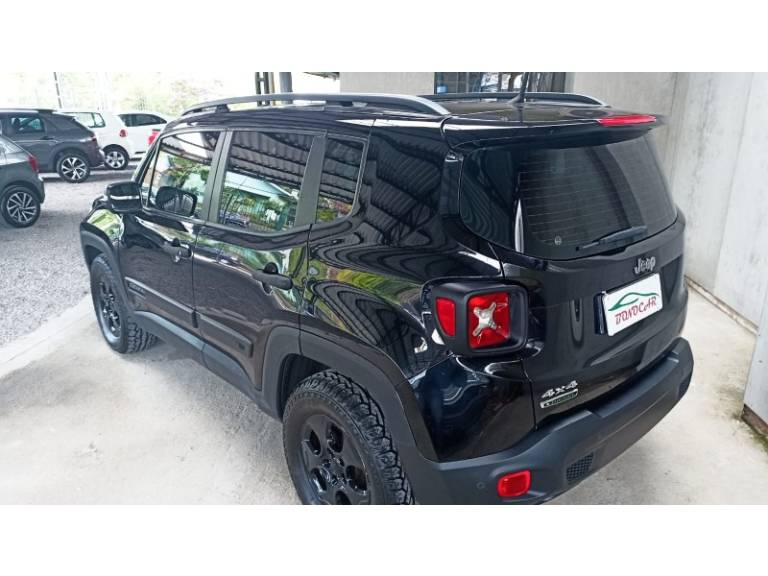 JEEP - RENEGADE - 2016/2016 - Preta - R$ 79.900,00
