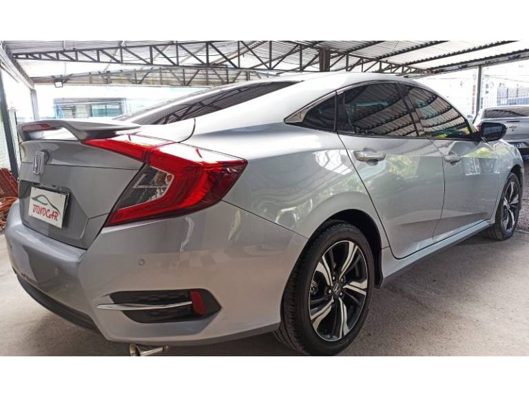 HONDA - CIVIC - 2017/2017 - Prata - R$ 105.900,00