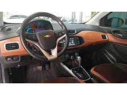 CHEVROLET - ONIX - 2018/2018 - Branca - R$ 68.900,00