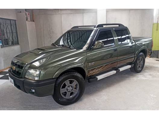 CHEVROLET - S10 - 2011/2011 - Verde - R$ 65.900,00