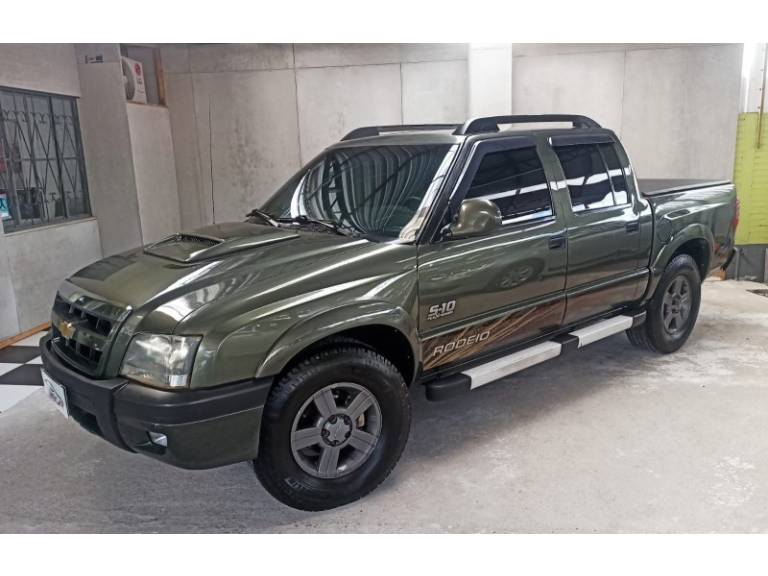 CHEVROLET - S10 - 2011/2011 - Verde - R$ 65.900,00