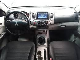 MITSUBISHI - L200 TRITON - 2013/2013 - Prata - R$ 84.900,00