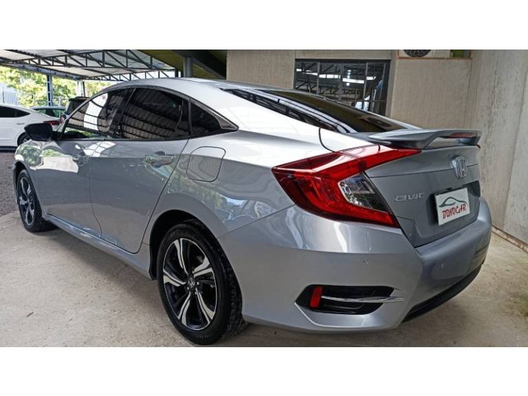 HONDA - CIVIC - 2017/2017 - Prata - R$ 105.900,00