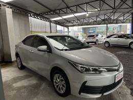 TOYOTA - COROLLA - 2017/2018 - Prata - R$ 86.900,00