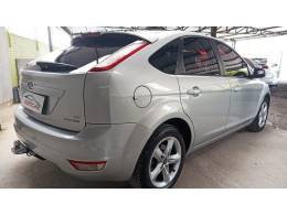 FORD - FOCUS - 2013/2013 - Prata - R$ 43.900,00