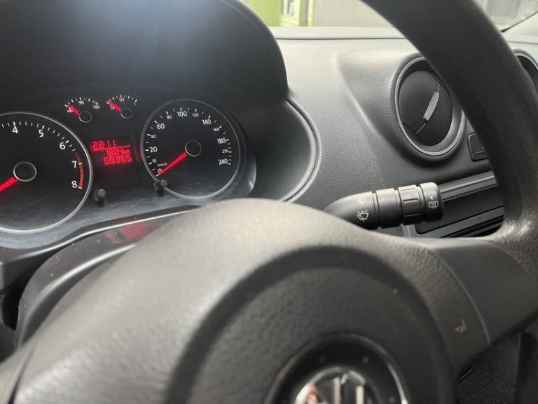 VOLKSWAGEN - SAVEIRO - 2014/2015 - Branca - R$ 59.900,00