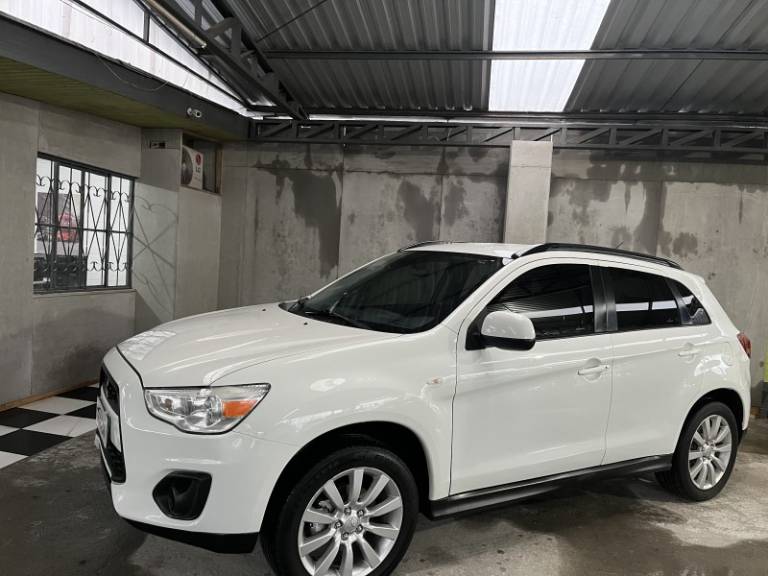 MITSUBISHI - ASX - 2013/2014 - Branca - R$ 66.900,00