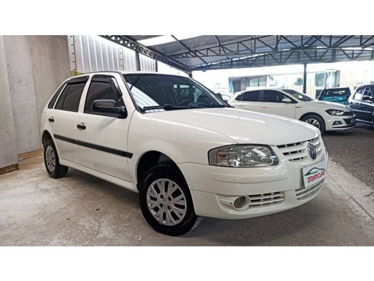 VOLKSWAGEN - GOL - 2013/2013 - Branca - R$ 30.900,00