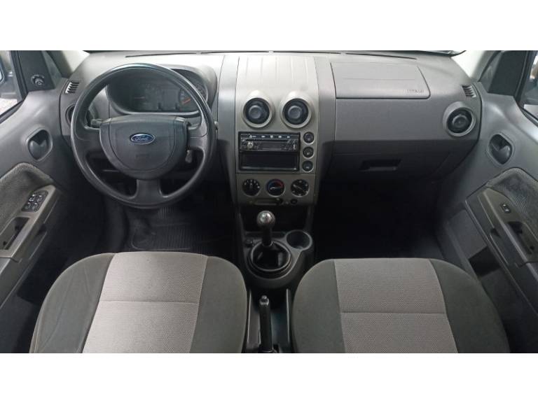 FORD - ECOSPORT - 2005/2006 - Prata - R$ 29.900,00
