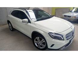 MERCEDES-BENZ - GLA 200 - 2017/2017 - Branca - R$ 118.900,00