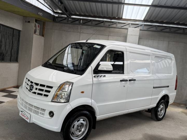 EFFA - V25 FURGÃO - 2024/2024 - Branca - R$ 79.900,00