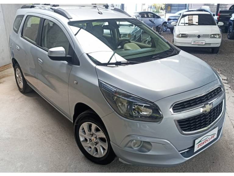 CHEVROLET - SPIN - 2012/2013 - Prata - R$ 48.900,00