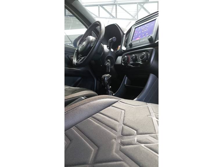 FIAT - STRADA - 2020/2021 - Branca - R$ 96.900,00