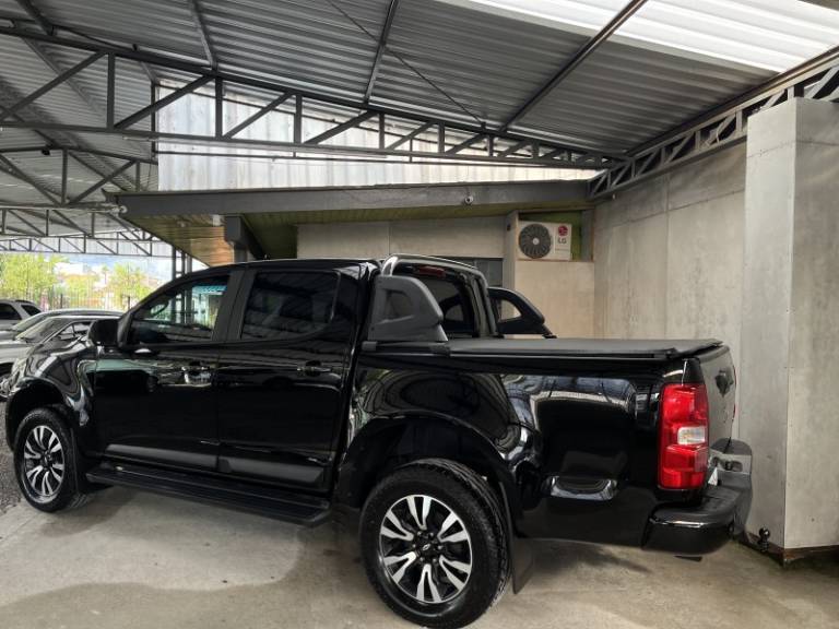 CHEVROLET - S10 - 2018/2019 - Preta - R$ 125.900,00