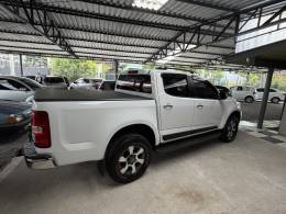 CHEVROLET - S10 - 2012/2013 - Branca - R$ 99.900,00