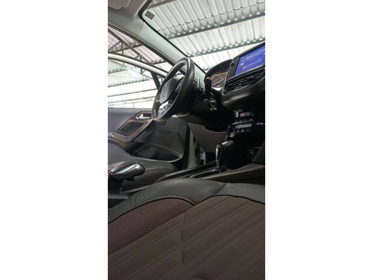 PEUGEOT - 2008 - 2017/2017 - Branca - R$ 59.900,00