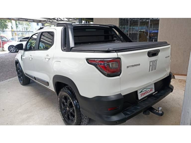 FIAT - STRADA - 2020/2021 - Branca - R$ 97.900,00
