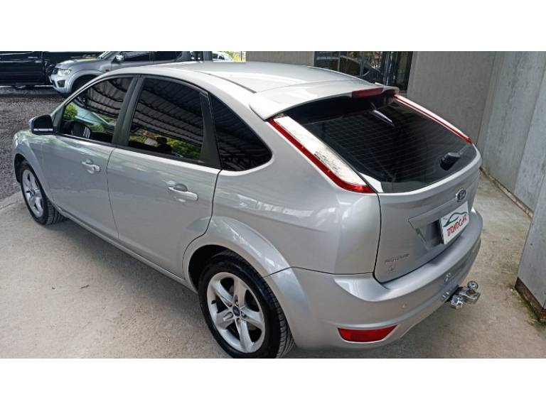 FORD - FOCUS - 2013/2013 - Prata - R$ 43.900,00