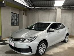 TOYOTA - COROLLA - 2017/2018 - Prata - R$ 86.900,00