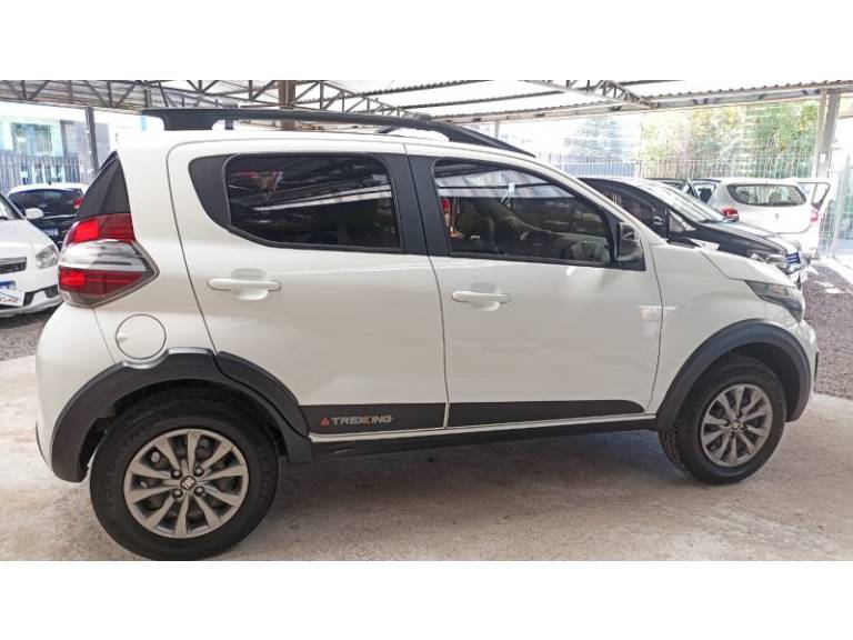 FIAT - MOBI - 2021/2022 - Branca - R$ 54.900,00