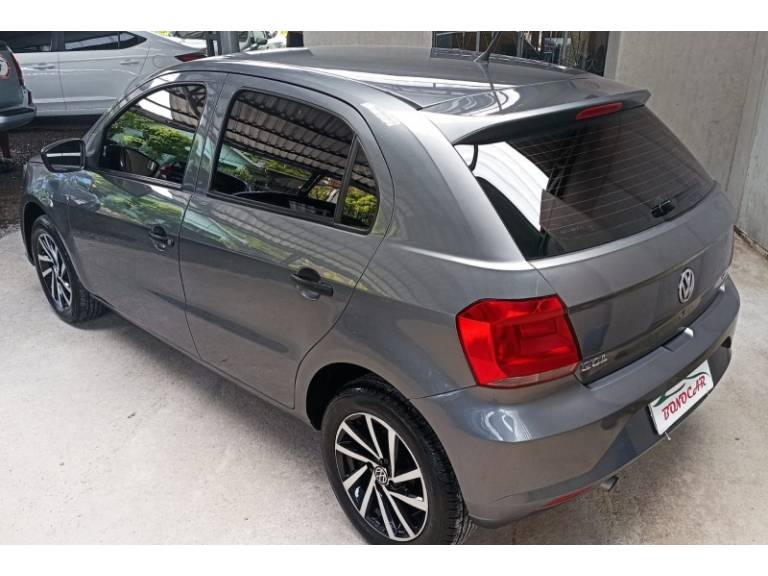 VOLKSWAGEN - GOL - 2018/2018 - Cinza - R$ 47.900,00