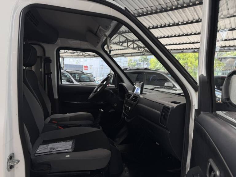 EFFA - V25 FURGÃO - 2024/2024 - Branca - R$ 79.900,00