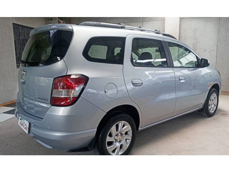CHEVROLET - SPIN - 2012/2013 - Prata - R$ 48.900,00