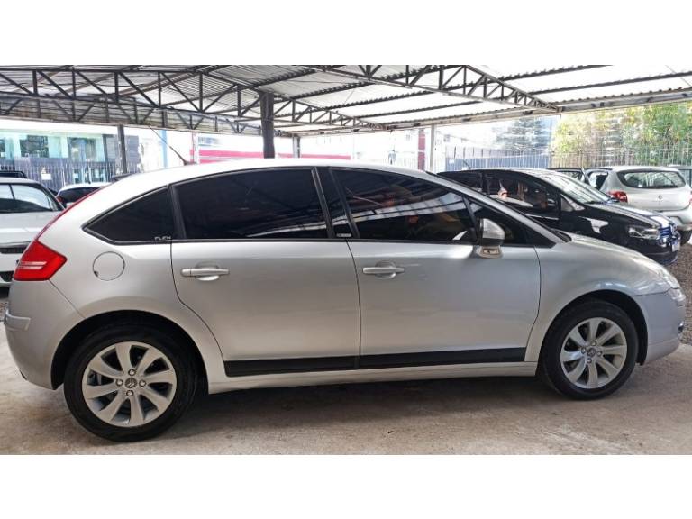 CITROËN - C4 - 2012/2013 - Prata - R$ 35.900,00